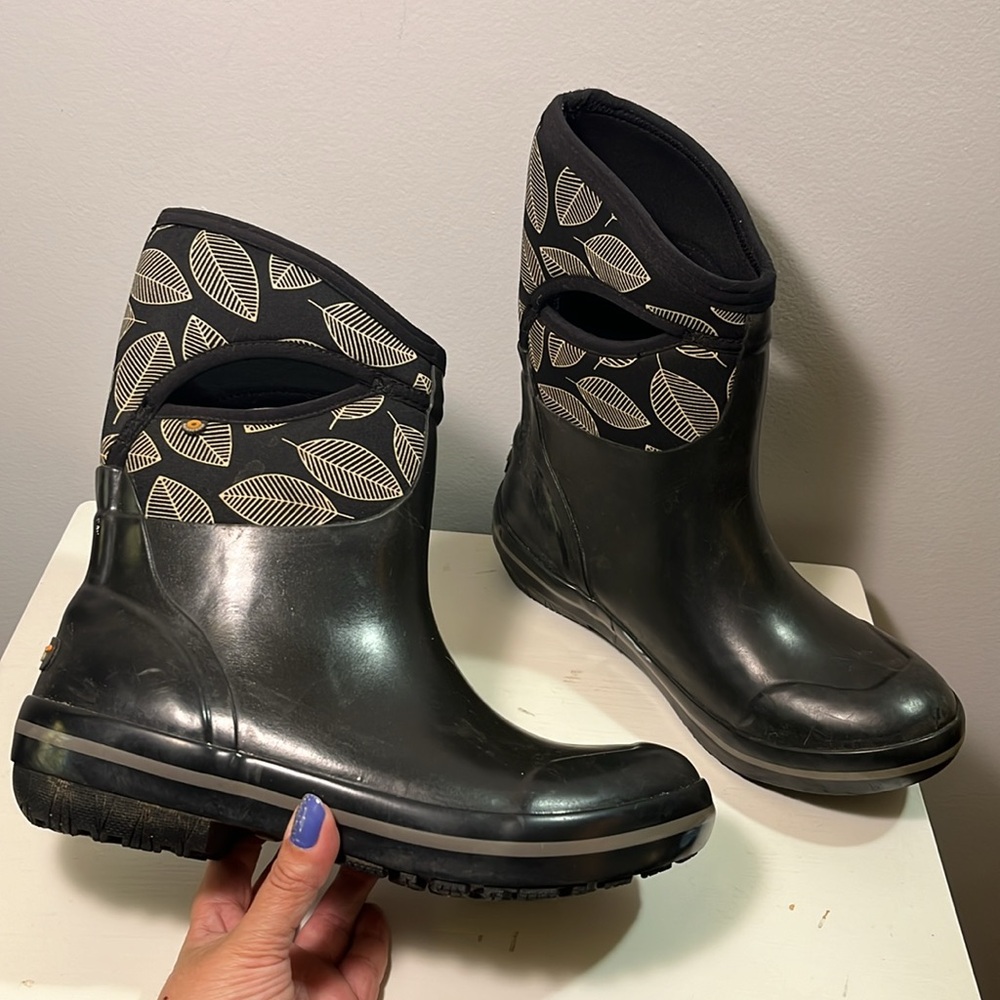 Bogs Plimsoll Mid Leaf Rain Boots Black Rain Winter Boots Size 9